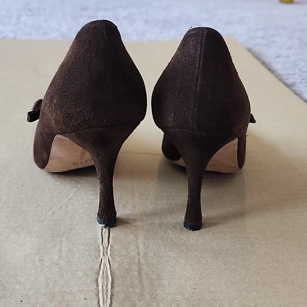 Manolo Blahnik brown suede double strap pumps-35.5 - Picture 4 of 8